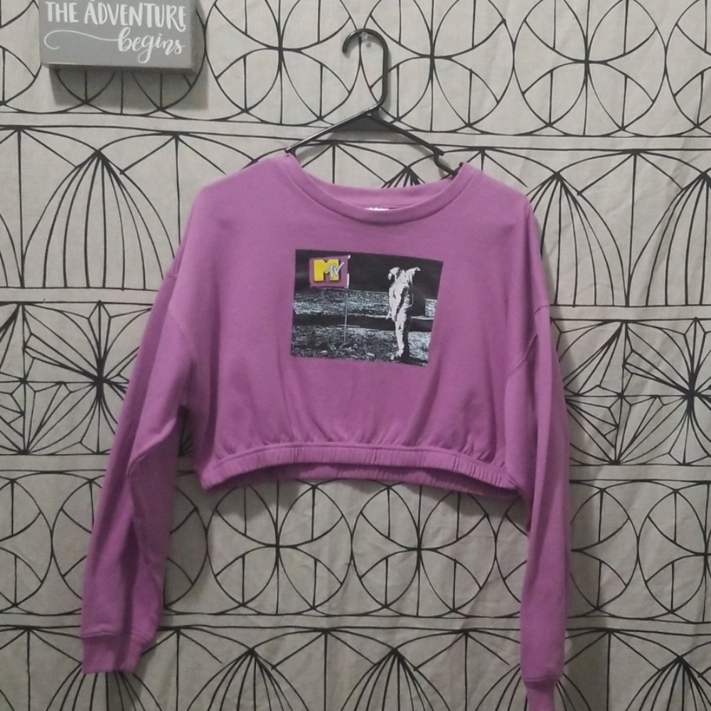 MTV Sweater Crop Top